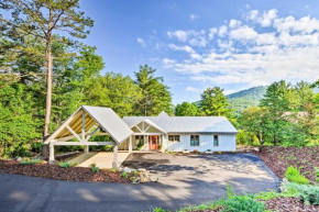 Luxury Lakefront Hiawassee Cottage with Boat Dock!